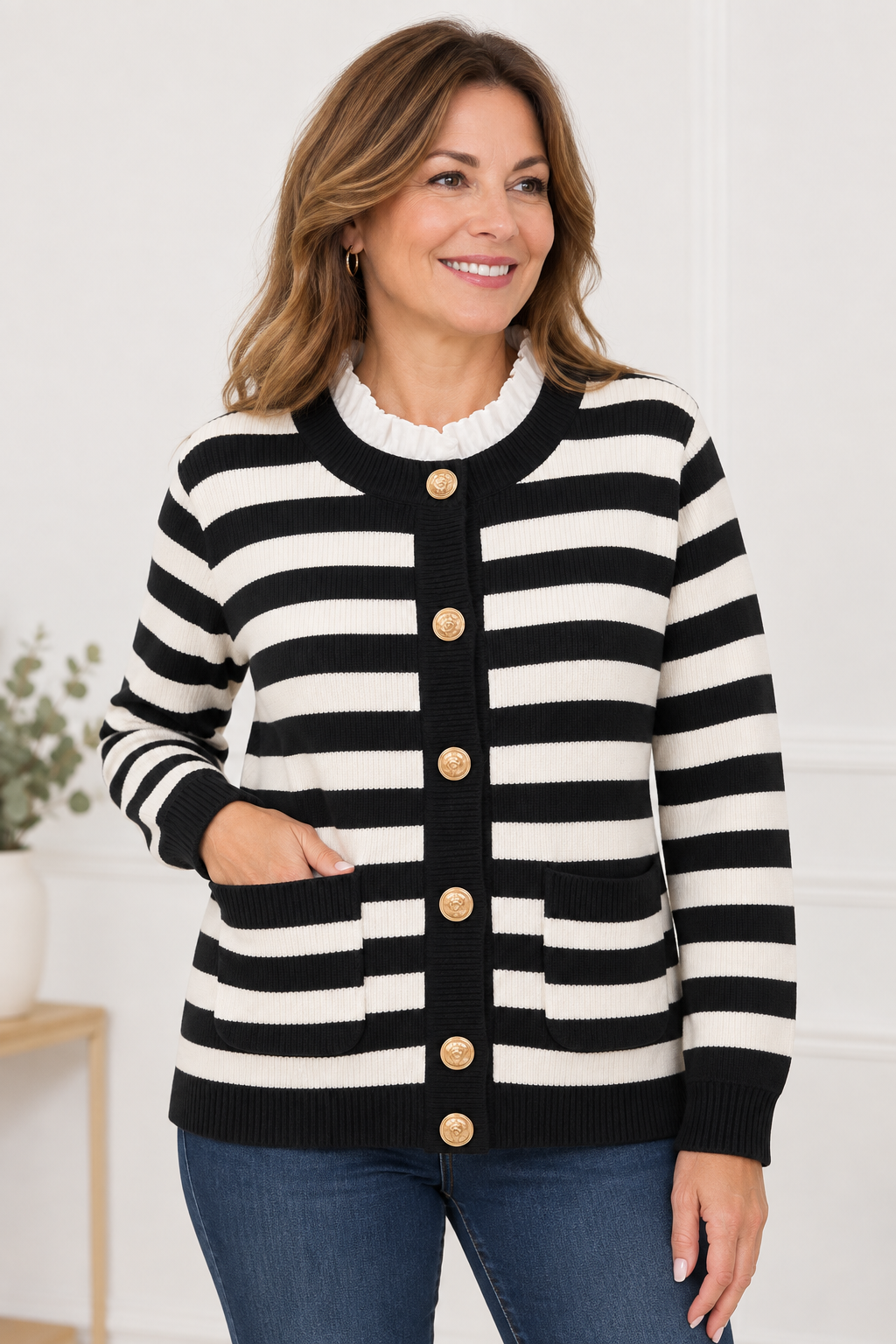 CHAQUETA DE PUNTO RAYAS BLANCO Y NEGRO