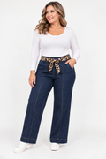 PANTALÓN VAQUERO RECTO CON CINTURÓN ANIMAL PRINT